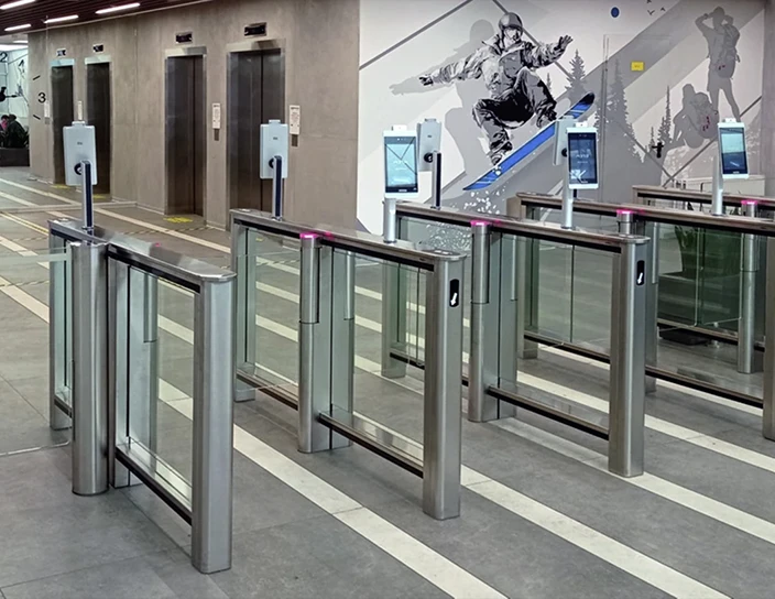 Скоростные проходы ST-01, автоматическая калитка WMD-06, офис компании «Спортмастер», Москва