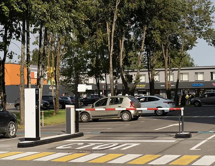 Въездная стойка PP-01Q, шлагбаум GS04, островок безопасности PI-01, деловой центр Sun City, Красное Село