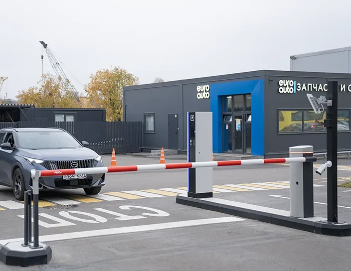 Въездная стойка PP-01Q, шлагбаум GS04, островок безопасности PI-01, деловой центр Sun City, Красное Село