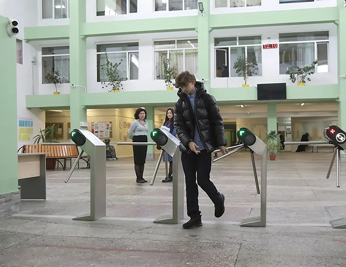 Турникеты-триподы TTR-08A, школа, Петропавловск-Камчатский