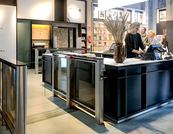 Скоростные проходы ST-01, Центр Fotografiska, Эстония