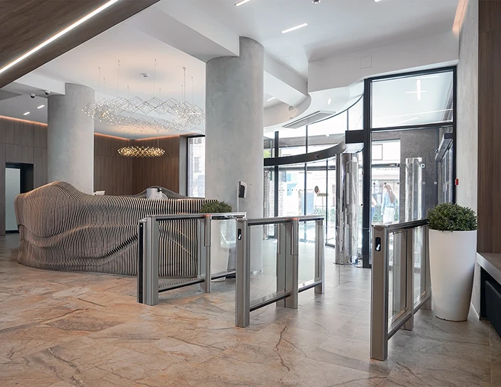 Скоростные проходы ST-01, автоматические калитки WMD-06, бизнес-центр «Сенатор», Санкт-Петербург