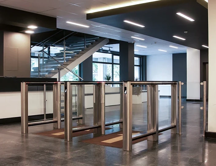 Скоростные проходы ST-01, бизнес-центр, Латвия