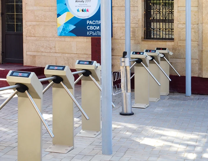 Турникеты-триподы TTR-04CW, Алма-Атинский зоопарк