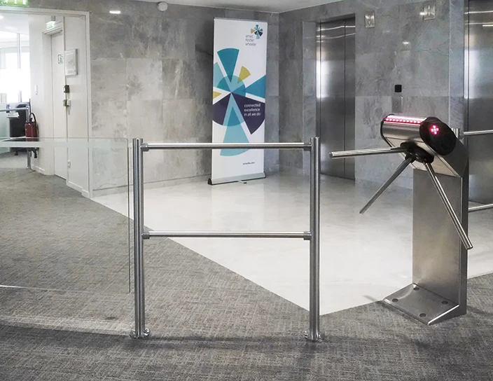 Турникеты-триподы TTR-08A и калитка WMD-06, Amec Foster Wheeler, Шарантон-ле-Пон, Франция