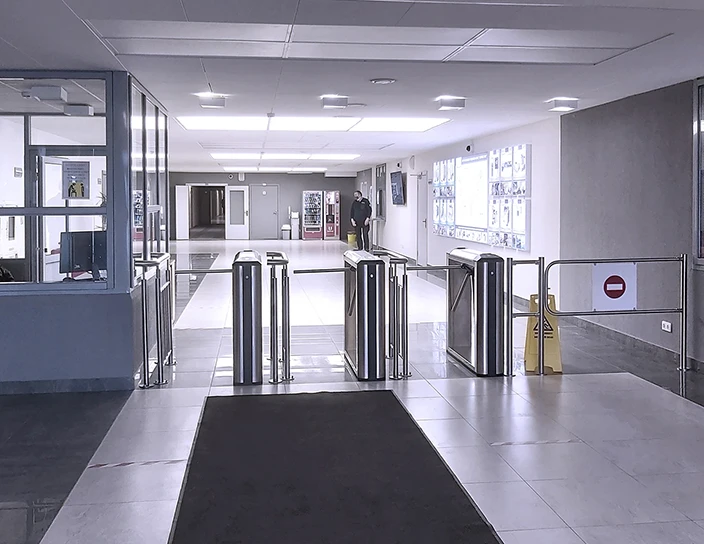 Тумбовые турникеты TB01, ИЦ Буревестник, Санкт-Петербург