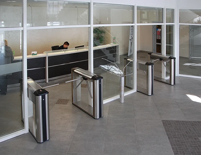 Тумбовые турникеты-триподы TB01.1, бизнес-центр Покровский, Минск, Беларусь