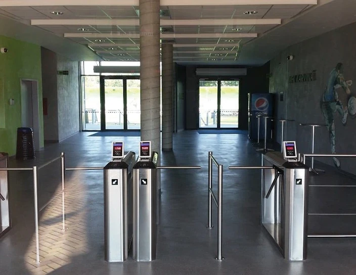 Тумбовые турникеты TTD-08A, футбольный стадион Karvina, Чехия